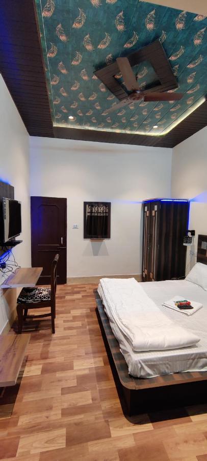 Keshav Hotel Farrukhabad 外观 照片