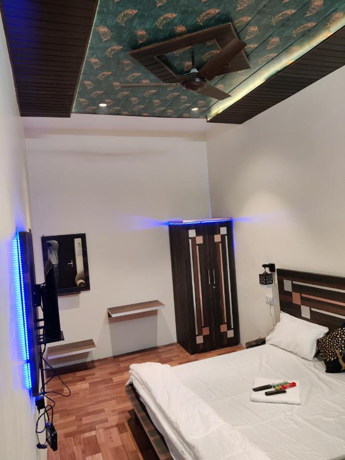 Keshav Hotel Farrukhabad 外观 照片